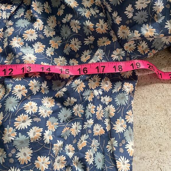 Madewell Ruffle-Neck Anorak Raincoat in French Floral - Picture 14 of 16